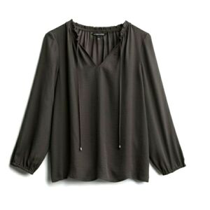 HAWTHORN Mabilia  Gray Top